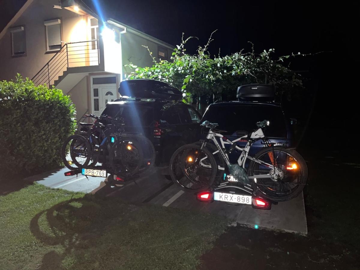 Apartment Helena Airport Ποντγορίτσα Εξωτερικό φωτογραφία