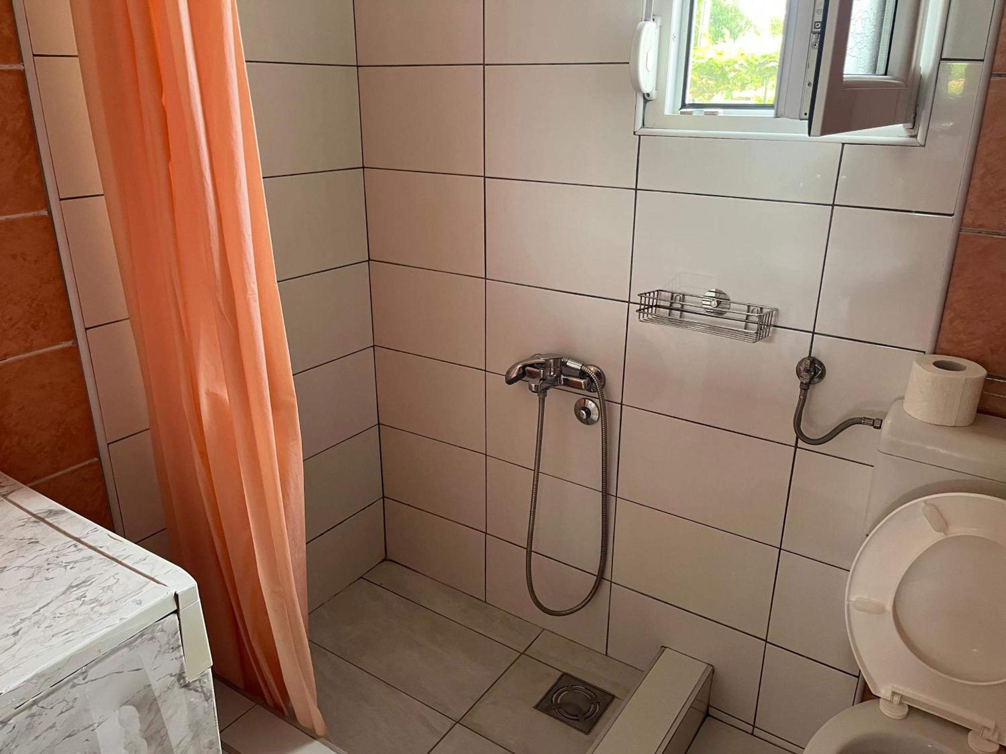 Apartment Helena Airport Ποντγορίτσα Εξωτερικό φωτογραφία