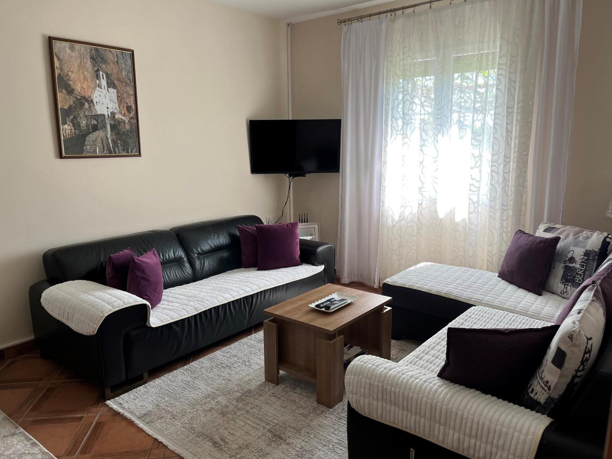 Apartment Helena Airport Ποντγορίτσα Εξωτερικό φωτογραφία