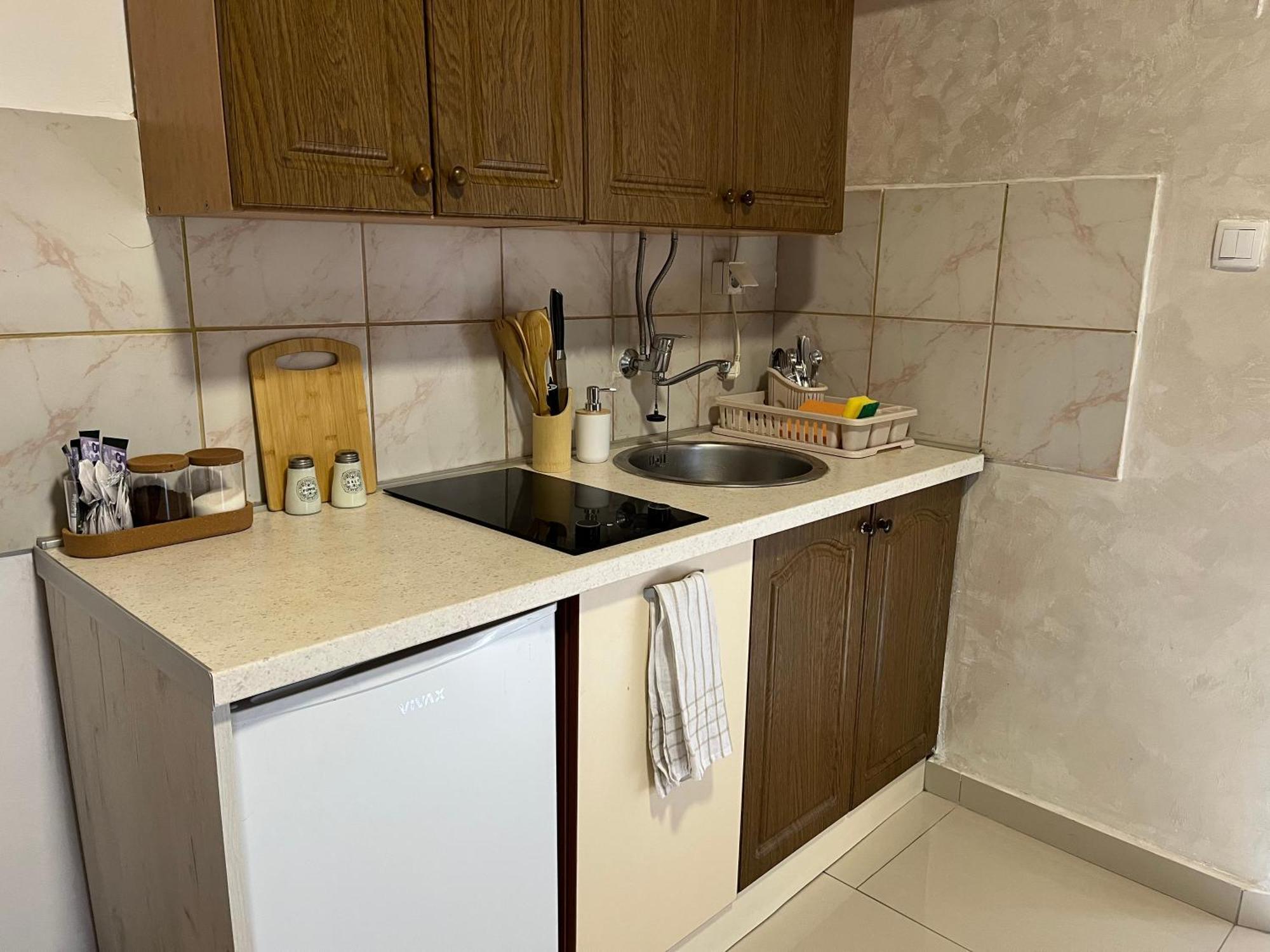 Apartment Helena Airport Ποντγορίτσα Εξωτερικό φωτογραφία